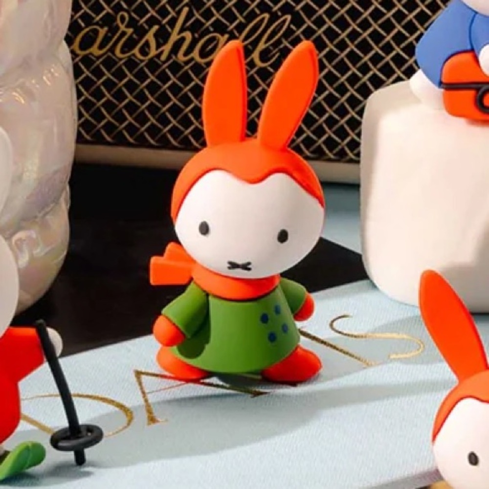 Miffy Winter Series Figurine & Miffy Ping Pong Duo